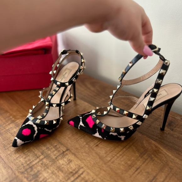 Valentino Rockstuds 37.5 - Picture 7 of 8